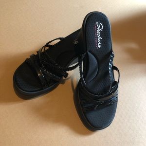 Black memory foam wedge sandals